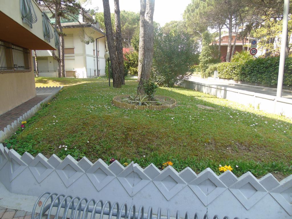 Villa Valeria Lignano Sabbiadoro Eksteriør billede