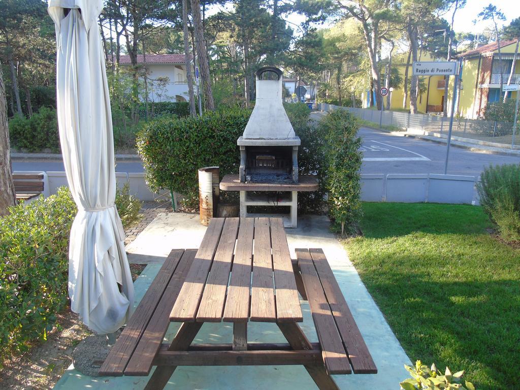 Villa Valeria Lignano Sabbiadoro Eksteriør billede