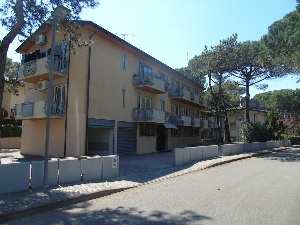 Villa Valeria Lignano Sabbiadoro Eksteriør billede